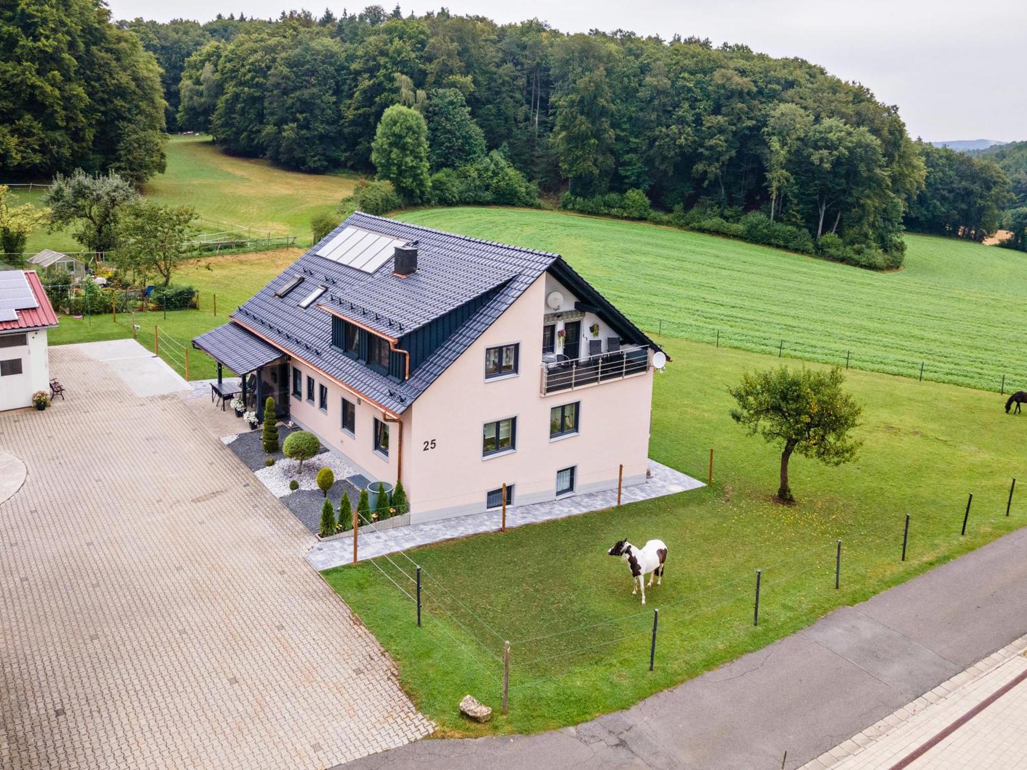 Hartenstein Brunnerhof Urlaub Auf Dem Landアパートメント エクステリア 写真